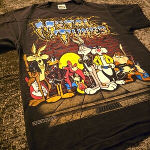 Metal tunes, looney tunes tee
